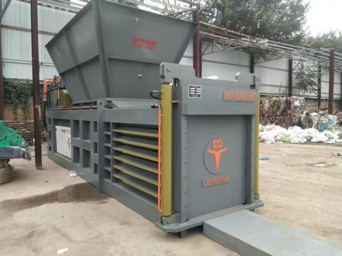 带门半自动液压打包机