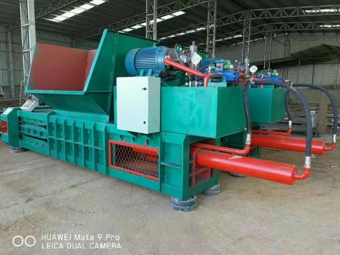 小型卧式半自动打包机